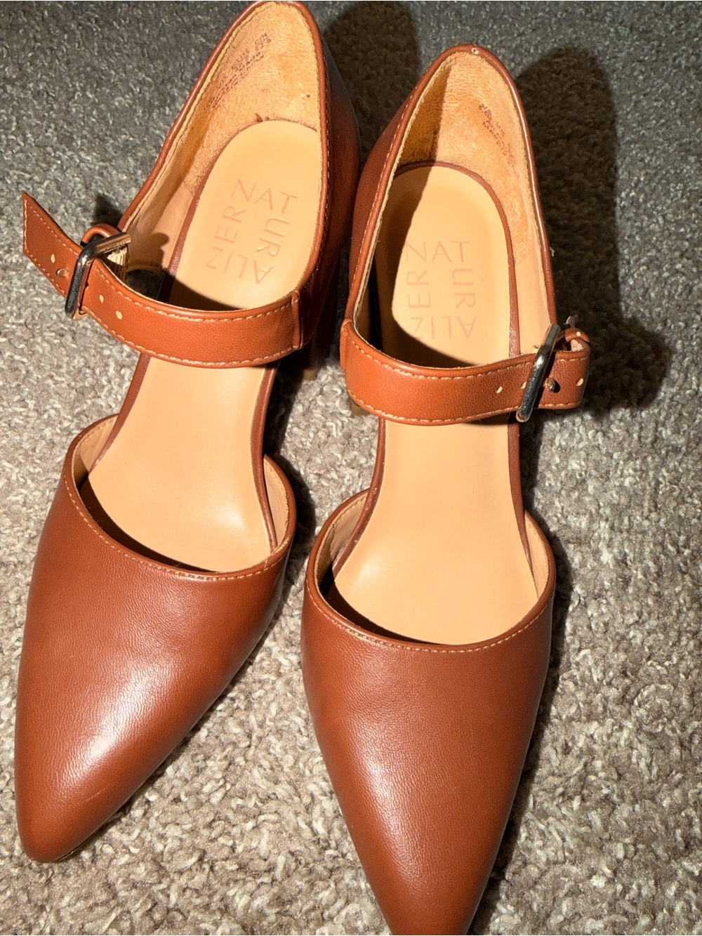 Naturalizer heels - Picture 2 of 5